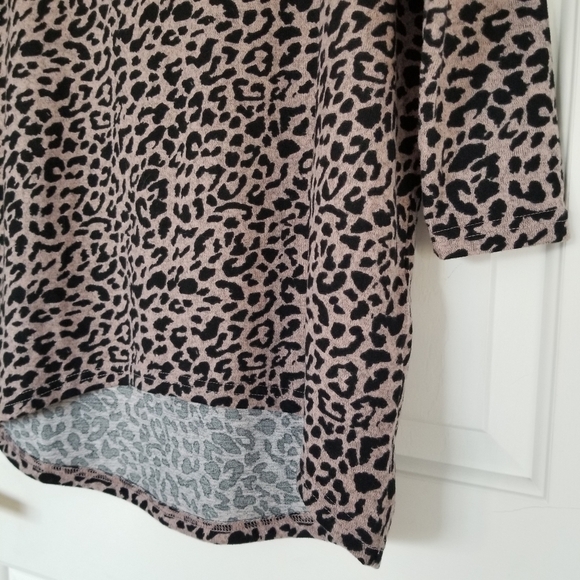 ONLY Animal Print Loose Long Sleeve Top in Blush Pink & Black - Picture 8 of 14